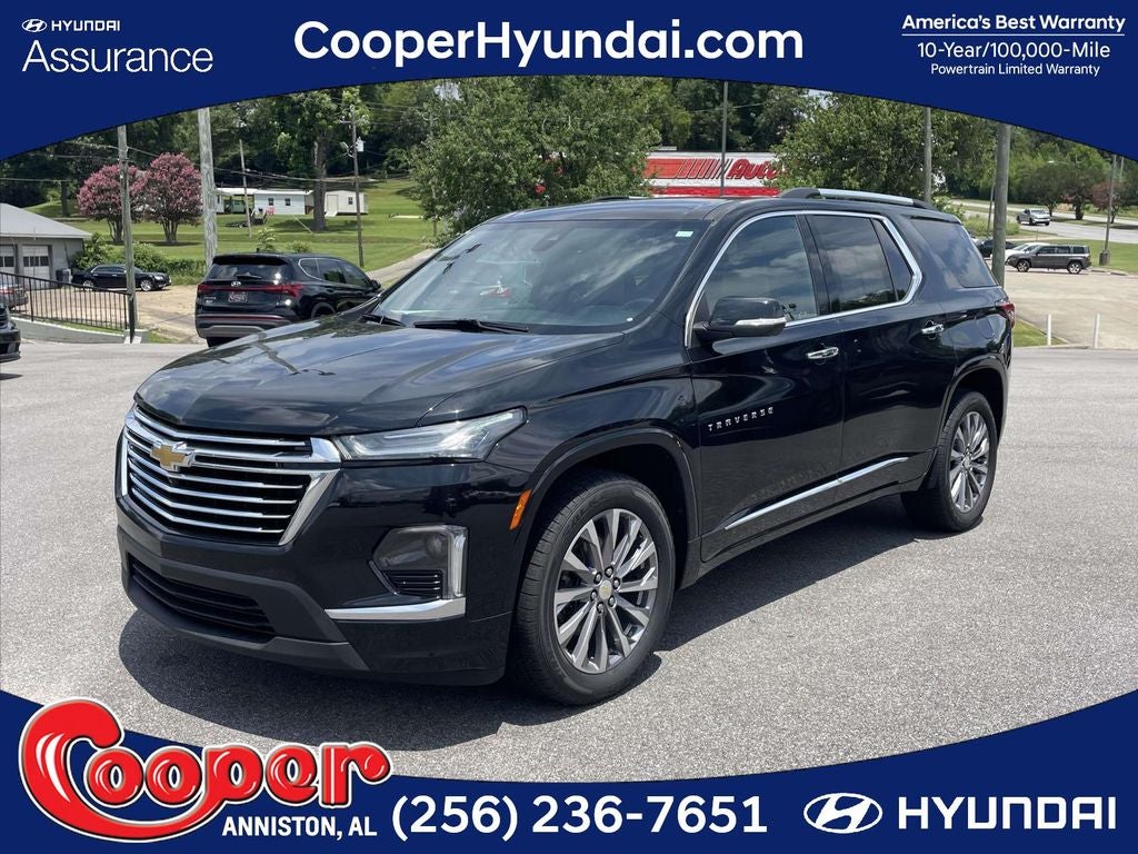 2022 Chevrolet Traverse Premier in Mosaic Black Metallic — front three-quarter view